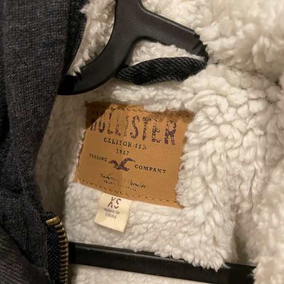 Jacket - Picture 5 of 5